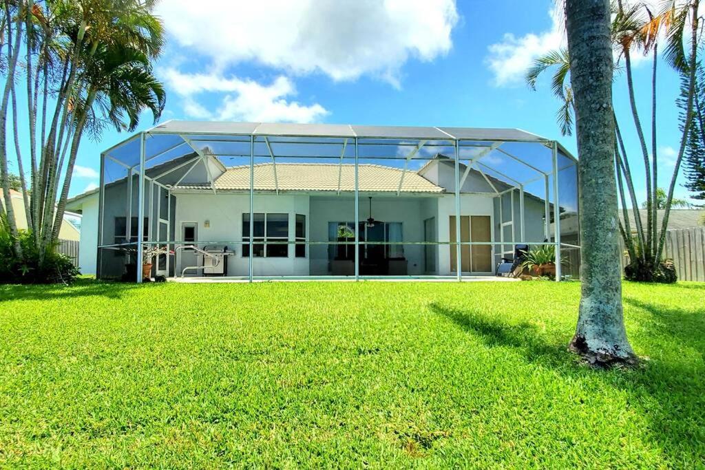 Our Beautiful Florida Vacation Home With Heated Pool Port St. Lucie Extérieur photo