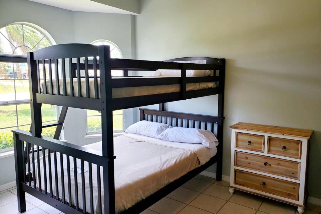 Our Beautiful Florida Vacation Home With Heated Pool Port St. Lucie Extérieur photo