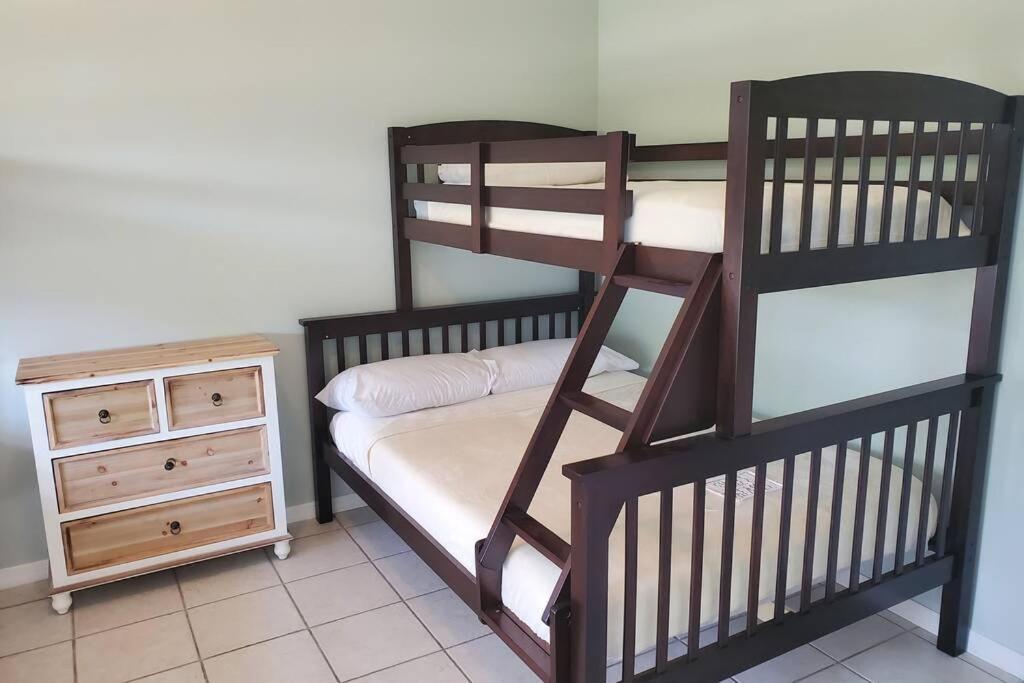 Our Beautiful Florida Vacation Home With Heated Pool Port St. Lucie Extérieur photo