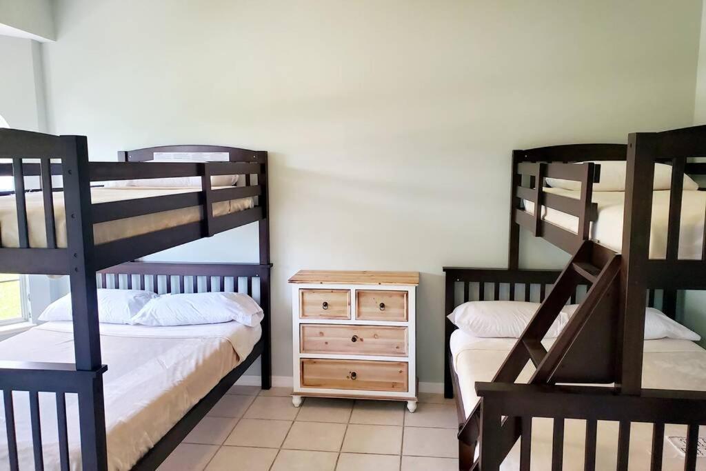 Our Beautiful Florida Vacation Home With Heated Pool Port St. Lucie Extérieur photo